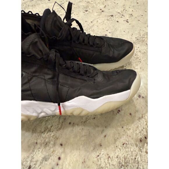 Air Jordan Black Proto React Jumpman Sneakers sz 13 EUC